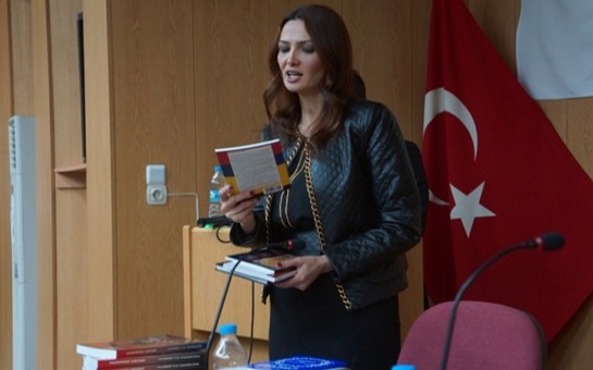 millet-vekili-xocali-soyqirimini-elazigida-tanitdi