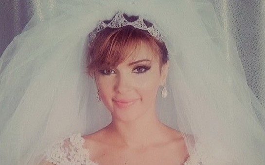 sebine-hicabdan-sonra-gelinlikde-