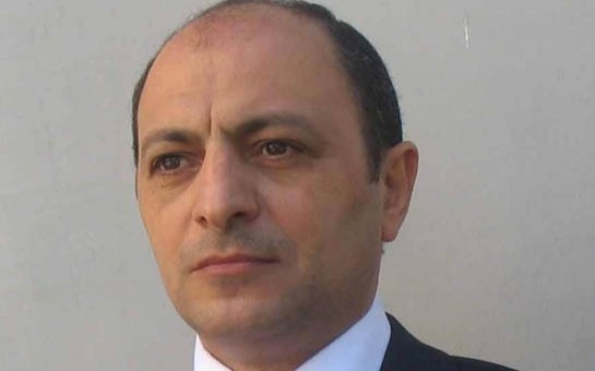 rusvete-qarsi-mubarizenin-onunde-esas-manee-ele-rektor-ozudur
