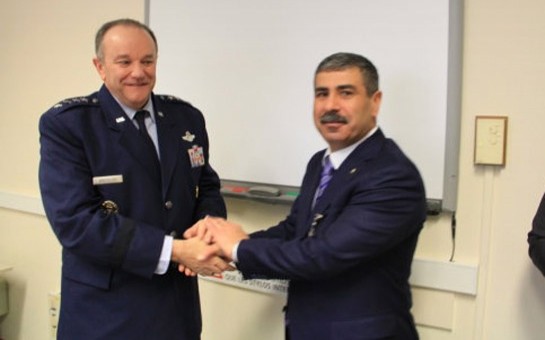 azerbaycan-nato-nun-sonraki-missiyalarina-da-tohfe-verecek-