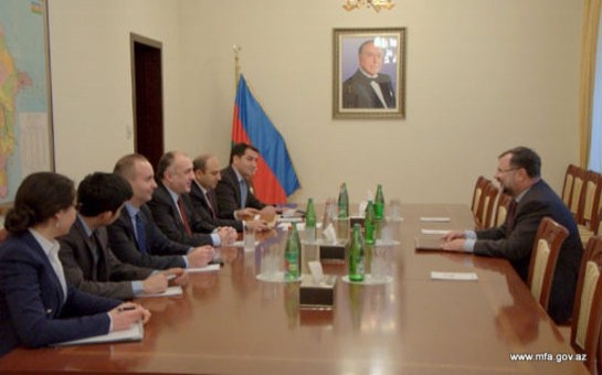 azerbaycanla-atet-arasinda-emekdasliq-muzakire-olundu-