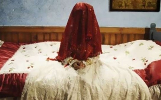 dehset-ata-isiq-pulunu-odemek-ucun-qizini-satir-