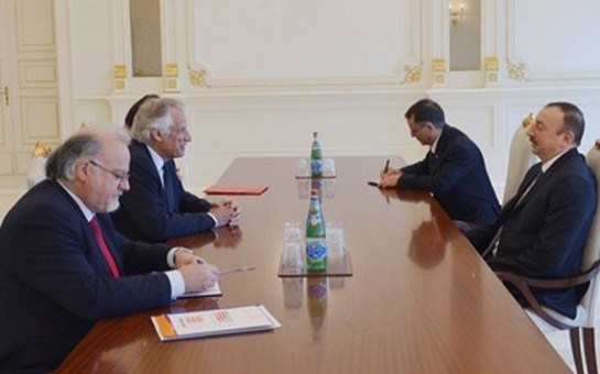 -ilham-eliyev-kecmis-bas-naziri-qebul-etdi-