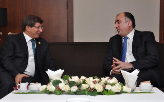 elmar-memmedyarov-turkiyeli-hemkariyla-gorusdu