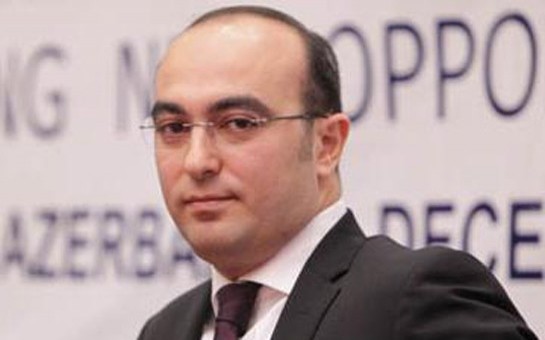 prezident-nurculuqda-ittiham-olunan-elnur-aslanovu-isden-cixartdi