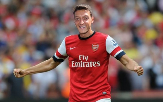 mesud-ozil-bu-kluba-kece-biler
