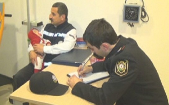 dunen-kuceye-atilan-korpenin-video-goruntusu