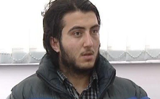 kucede-ecnebileri-soyan-azerbaycanli-gencler-saxlanildi-