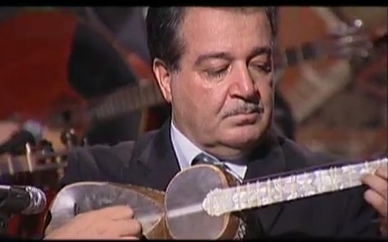 xalq-artisti-ailesini-qezaya-salan-memur-oglundan-danisdi