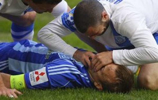 meshur-futbolcu-olumle-uz-uze-qaldi-