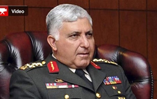 zakir-hesenov-necdet-ozeli-medalla-teltif-etdi