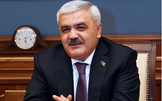 rovneq-abdullayevin-yeni-layihesini-besikde-bogdular