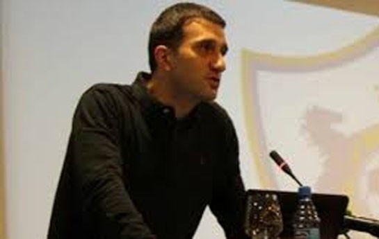 cempionluqdan-danismaq-hele-tezdir