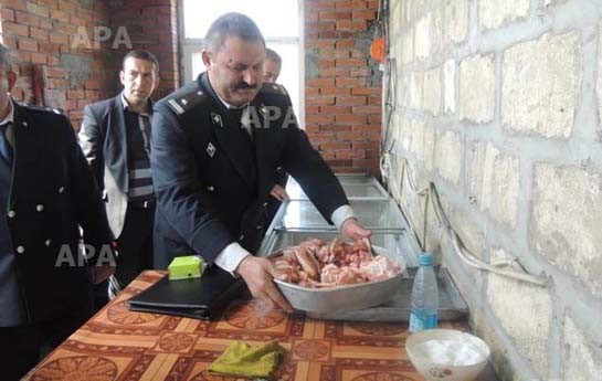 bu-yemekxanalarda-menseyi-melum-olmayan-etden-istifade-edilir-