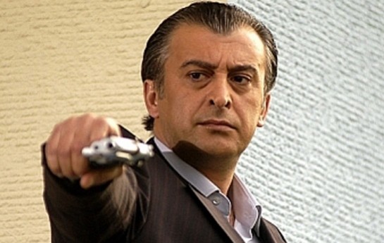 kurtlar-vadisindeki-bulut-azerbaycanli-cixdi