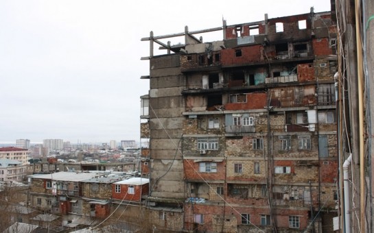 130-aile-tehluke-qarsisinda