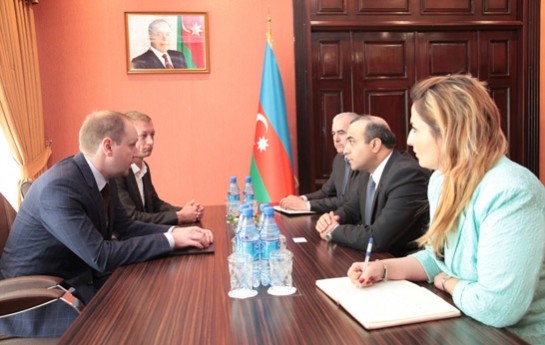 surada-agdam-haqqinda-senedli-film-cekenlerle-gorus