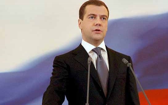 bu-defe-medvedyev-gelir