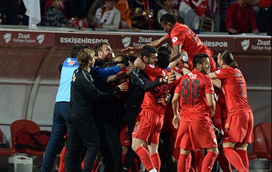 qalatasarayin-reqibi-belli-oldu