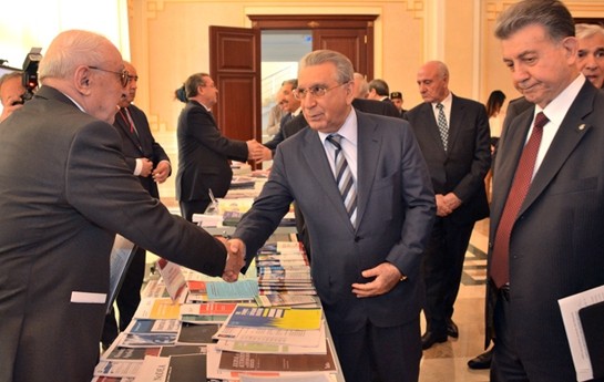 ramiz-mehdiyev-sergide-