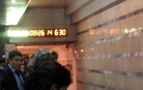 baki-metrosunda-naraziliq