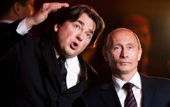 putinle-danisandan-sonra-ozunu-gulleledi-
