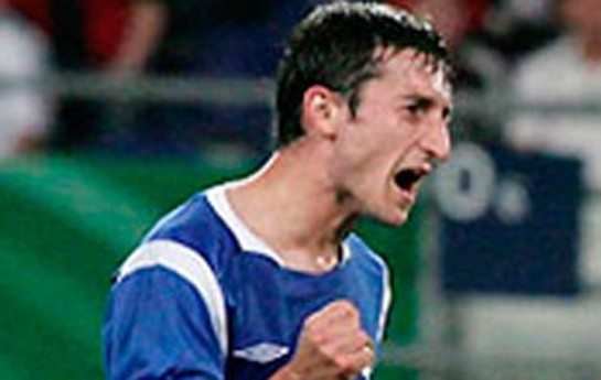 cempionlugu-butun-qacqin-ve-kockunlerimize-hesr-edirik