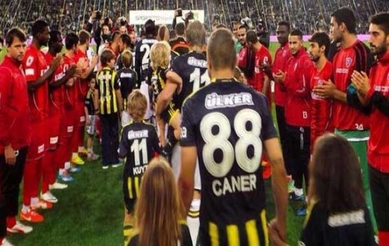 fenerbaxcali-futbolculara-surpriz