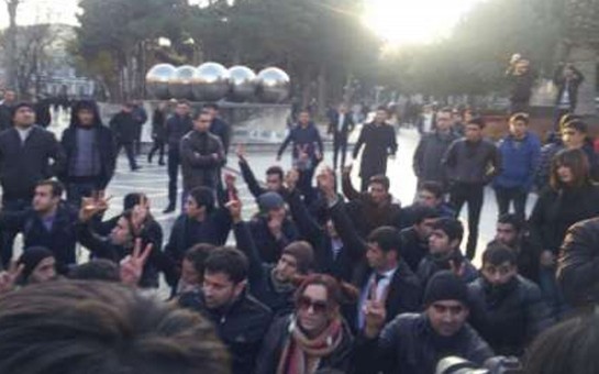 abutalibov-muxalifetin-mitinqine-icaze-vermedi-