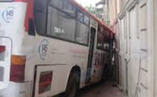 202-nin-serxos-surucusu-qeza-toretdi-