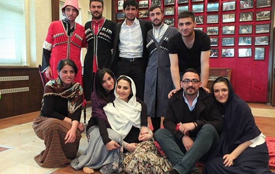 axundovun-eserleri-turkiye-universitetinde-tamasaya-qoyuldu