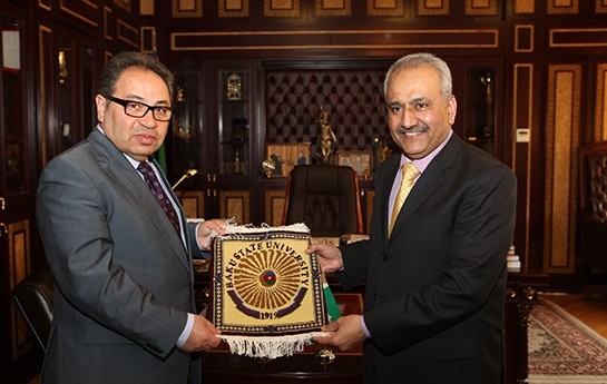 pakistan-sefiri-bdu-telebelerine-muhazire-oxuyacaq