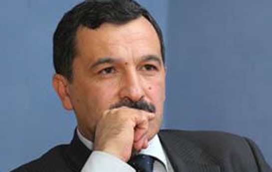 deputat-sevgisinden-danisdi-