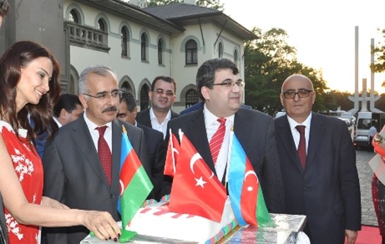 iii-dunya-turk-forumunun-acilisi-oldu