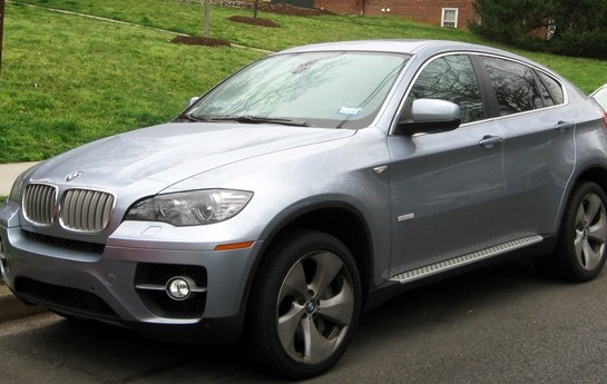 sakinlere-silah-ceken-bmw-x6-nin-surucusu-kimdir