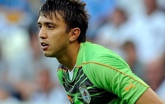 meshur-futbolcu-azerbaycan-mahnisi-oxudu-