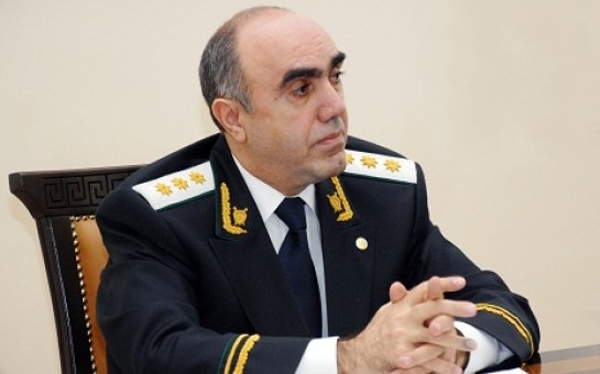 zakir-qaralov-vetendaslari-qebul-edecek