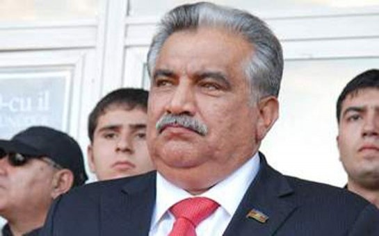 cibinde-pulu-saxlaya-bilmirsense-ozun-nece-qalmisan