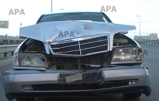 sabuncu-korpusunde-zencirvari-yol-qezasi-