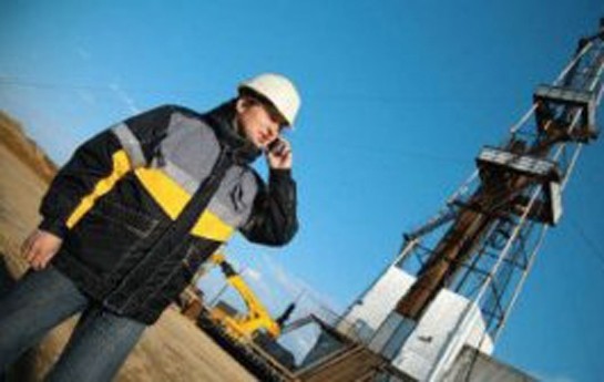 iscilere-telefon-qadagasi-