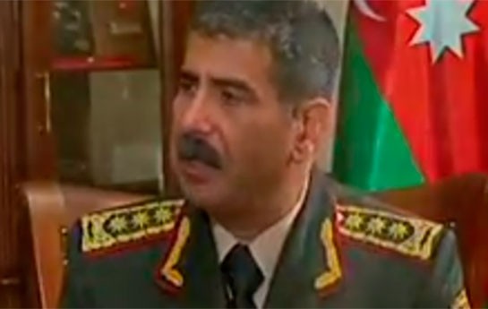 birden-kiminse-aglina-geler-indiden-el-ceksin-