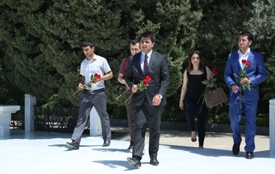 irelinin-yeni-sedri-fexri-xiyabanda