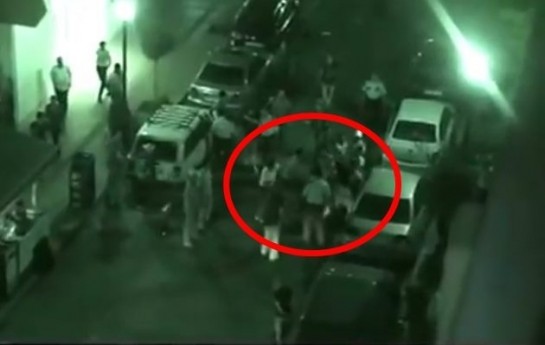 polis-seviyyesiz-sozlerle-diplomati-tehqir-edib-