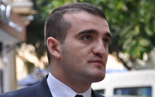o-qadin-kitabi-guler-ehmedovaya-hesr-olunub-
