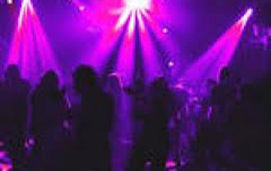 bakidaki-eylence-merkezinde-bomba-heyecani