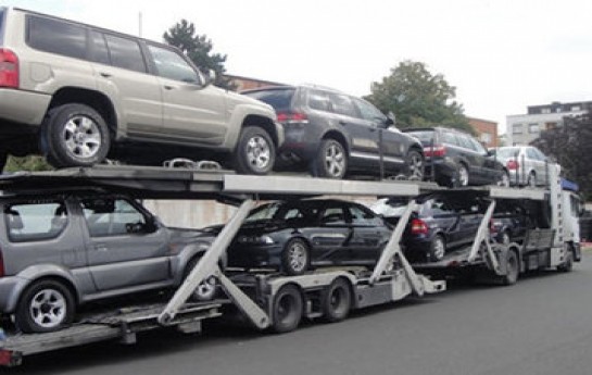 gurcustandan-gelen-masinlarin-sayi-azalib