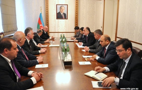 memmedyarov-xarici-qonaqlarla-gorusdu