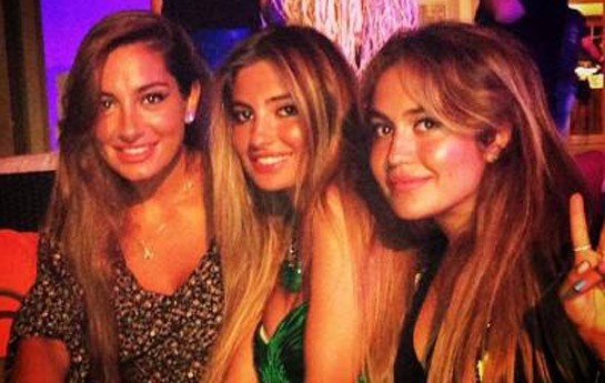 arzu-eliyeva-refiqeleriyle-