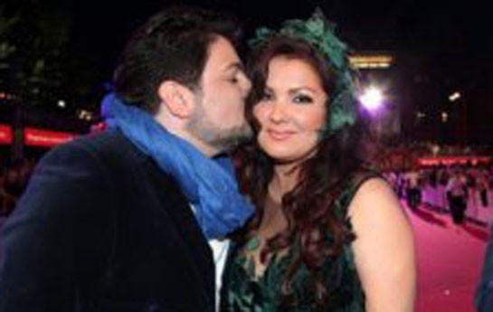 azerbaycanli-mugenni-anna-netrebkoyla-evlenir-