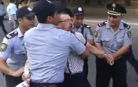 sefirliyin-qarsisndaki-aksiyada-40-nefer-saxlanilib